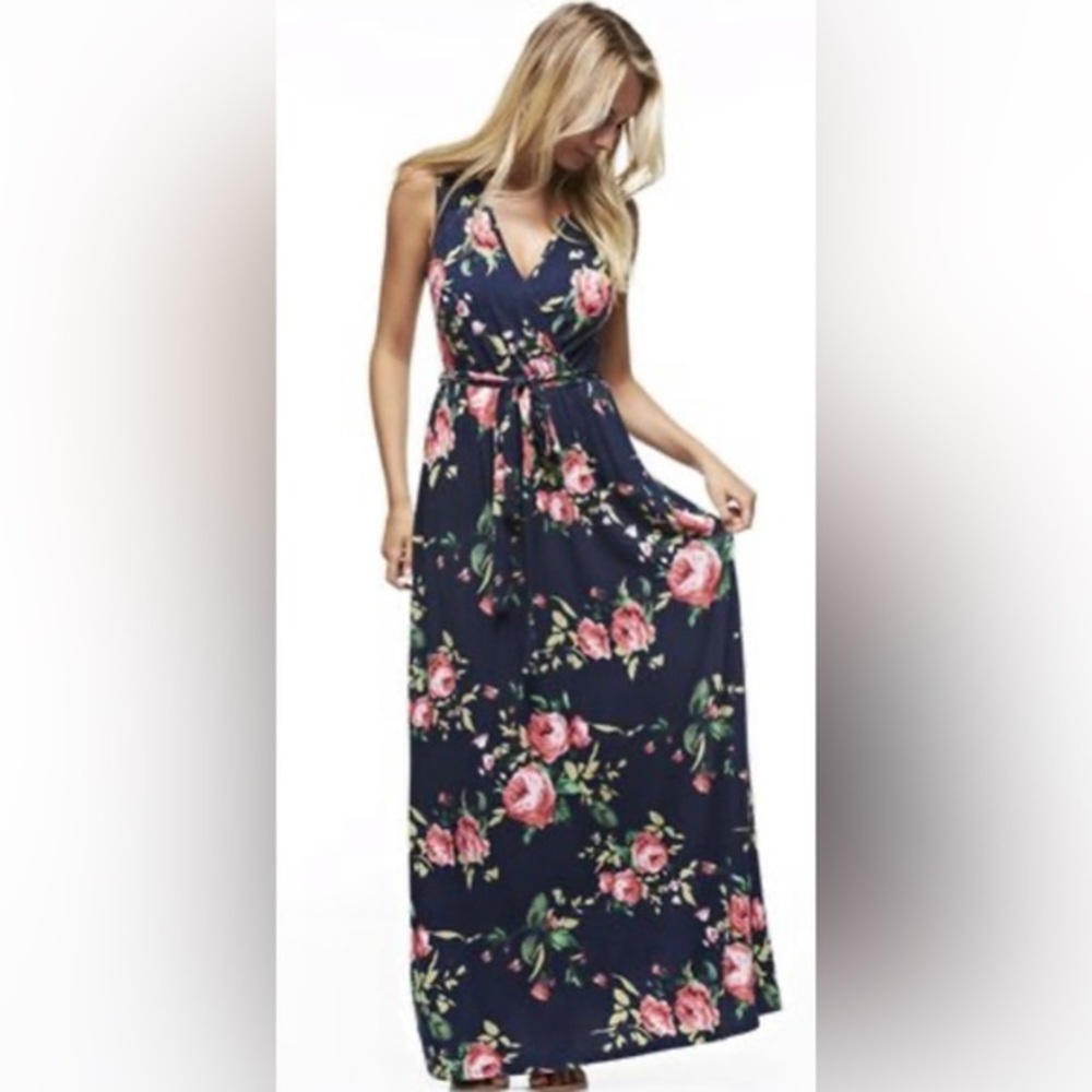 Women’s Floral Navy and Pink Maxi V-Neck Dress Size Medium NWT Pink Lily